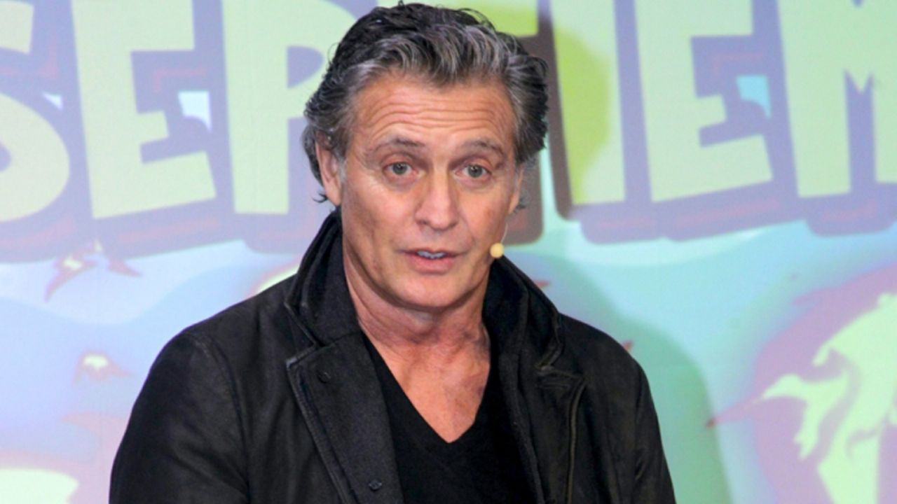 Tras ‘preinfarto’, actor de Televisa pide lo dejen “morir en paz”; firma autorización para ser desconectado