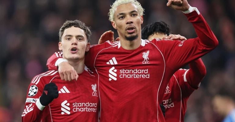 Liverpool es uno de los que avanzaron directo