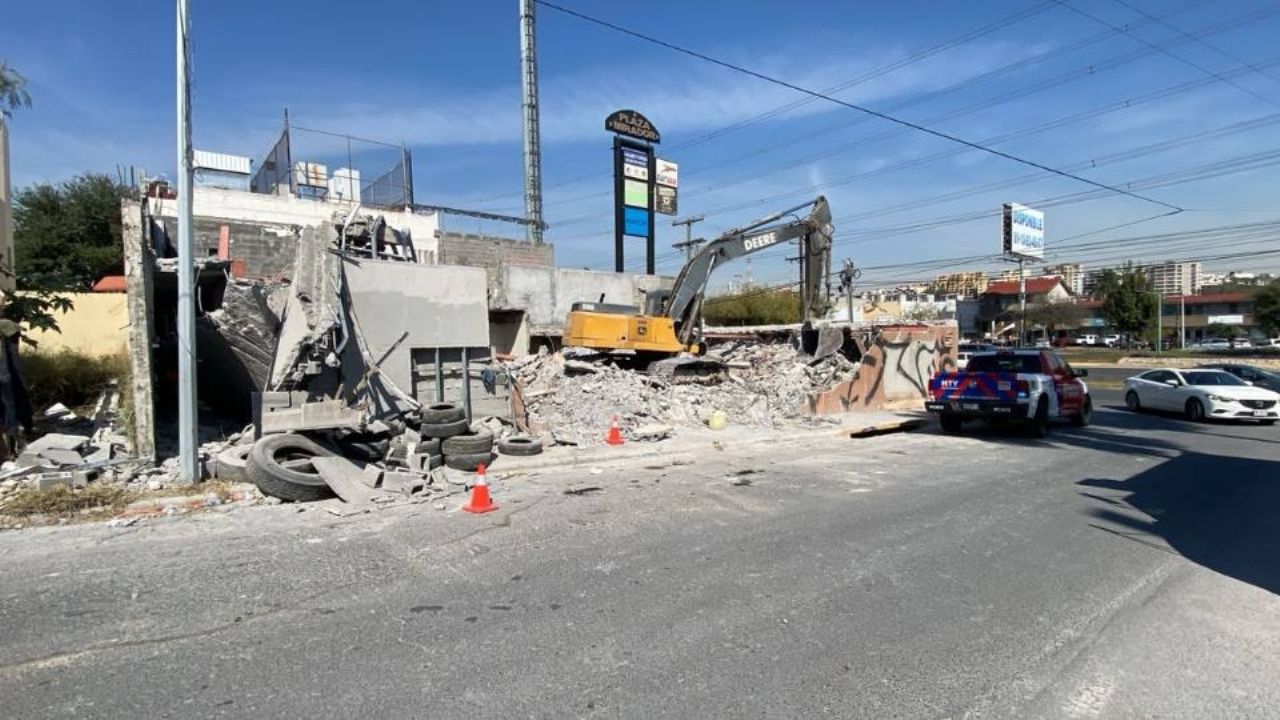 Lo aplastó una barda: Muere hombre mientras realizaba trabajos de demolición en Monterrey