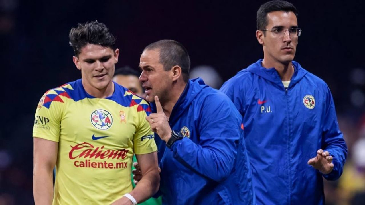 América se queda sin entrenador: Este miembro del cuerpo técnico tendría los días contados