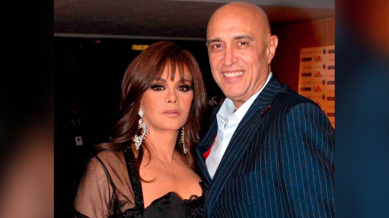 “Sufría mucho”: Lucía Méndez asiste a funeral de Pedro Torres y revela últimos momentos del productor