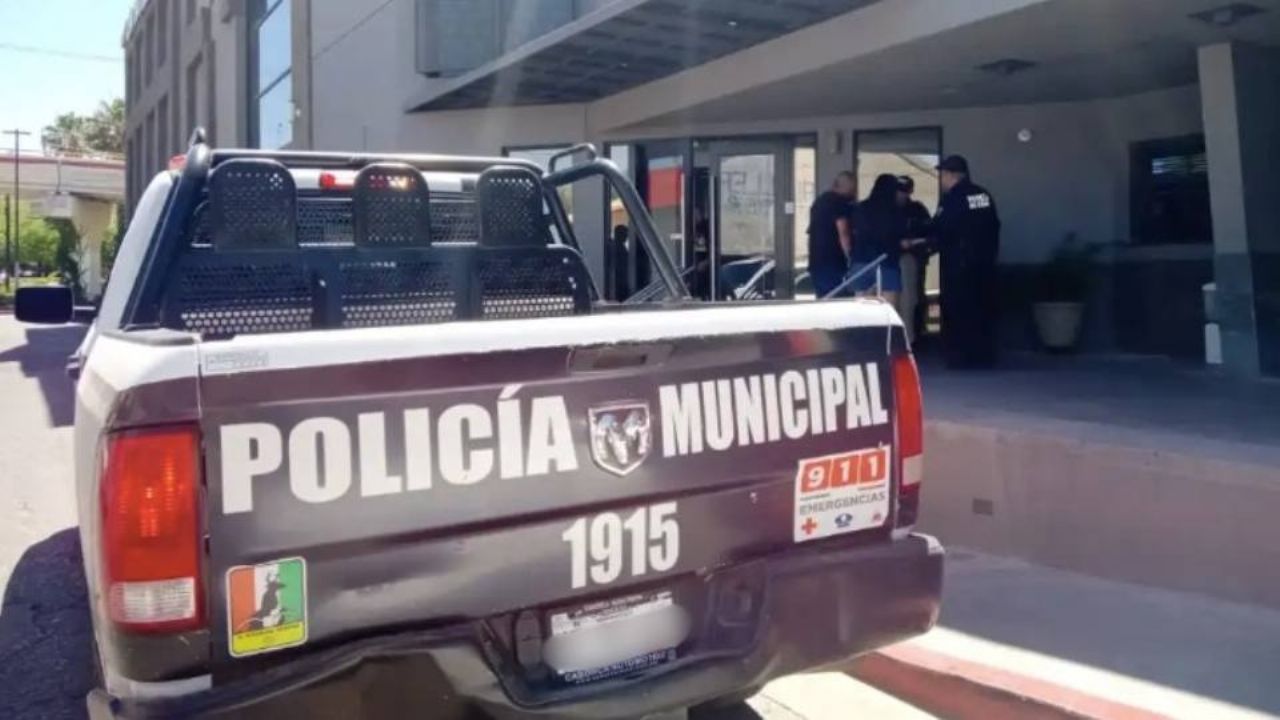 Sujeto recibe un impacto de bala mientras caminaba en plena calle y resulta herido en Nogales