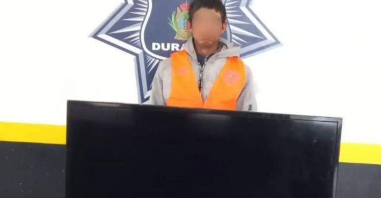 Detienen a sujeto por presunto robo a casa habitación en Durango.