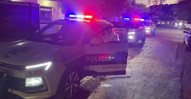 Detienen a joven de 20 años tras patear a una policía en el norte de Hermosillo, Sonora.