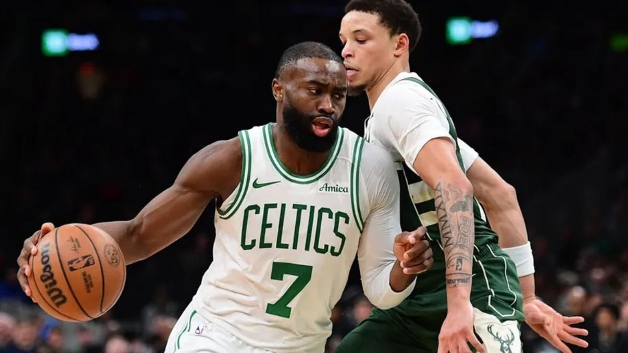 Jaylen Brown encabeza la ofensiva de Boston y Celtics sacan cómoda victoria ante los Bucks