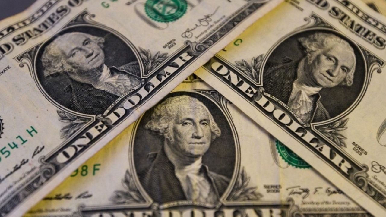 Precio del dólar HOY lunes 2 de febrero 2026: ¿Cómo amaneció el peso mexicano según el tipo de cambio?
