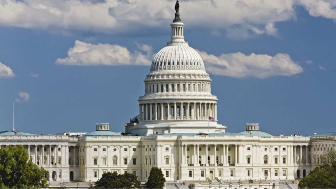 Sigue sin resolverse el cierre parcial del gobierno en Estados Unidos tras desacuerdo legislativo