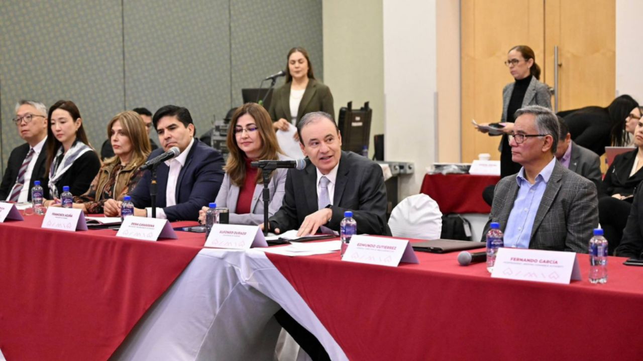 Durazo concreta acuerdos para el Centro de Semiconductores Kutsari y corredor comercial binacional