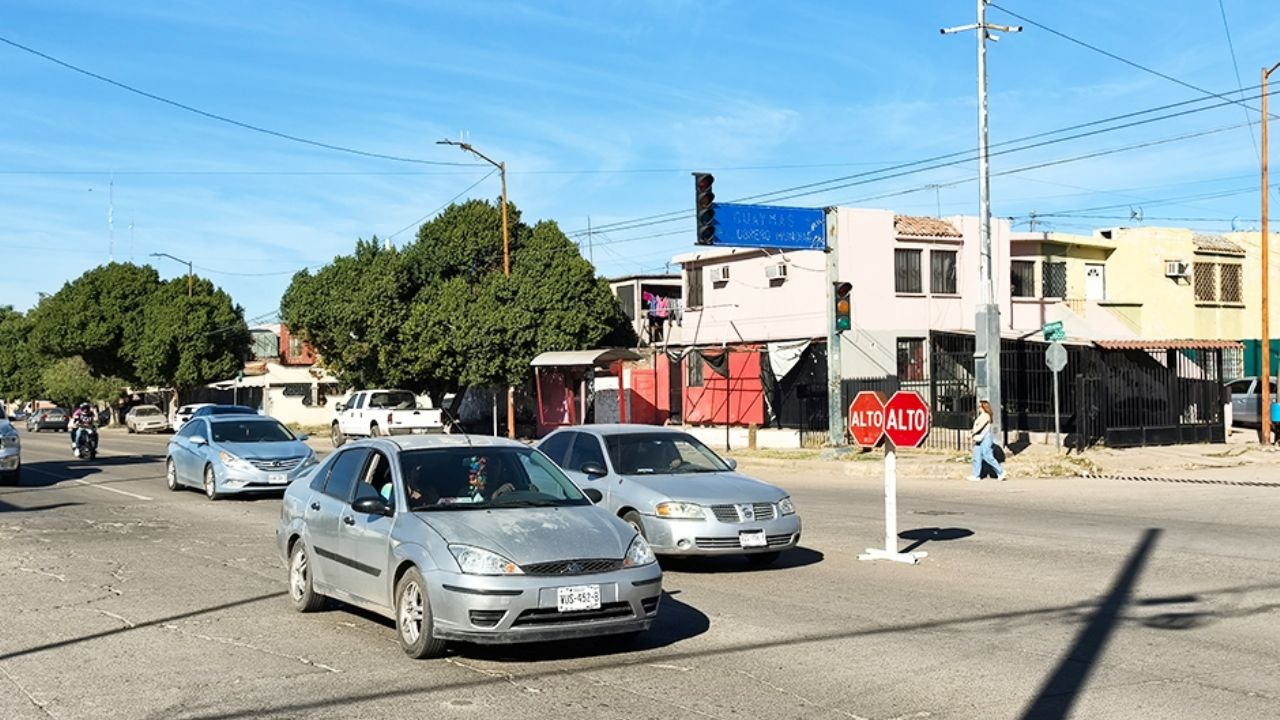 Semáforos fuera de servicio: Amenaza para la seguridad vial en el centro y sur de Ciudad Obregón