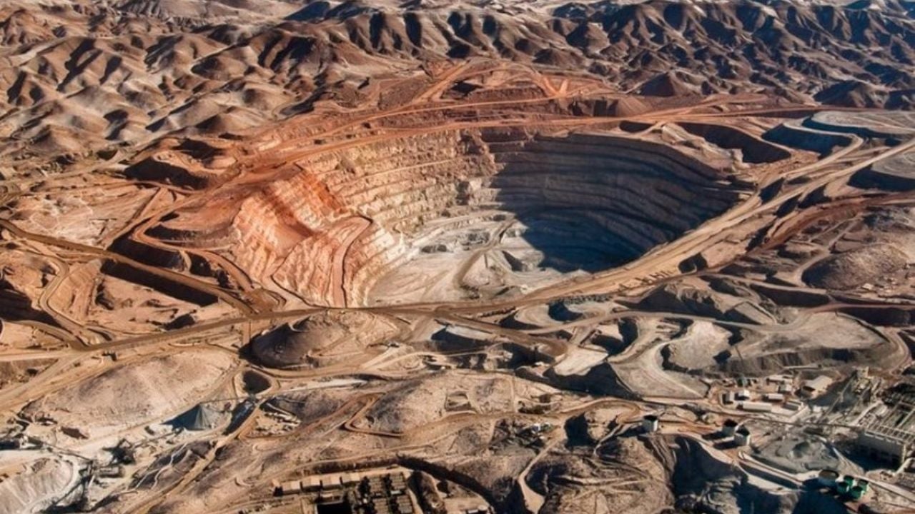 Alumno de Unisierra vive experiencia en el principal clúster minero de cobre del mundo con impulso del Gobierno de Sonora