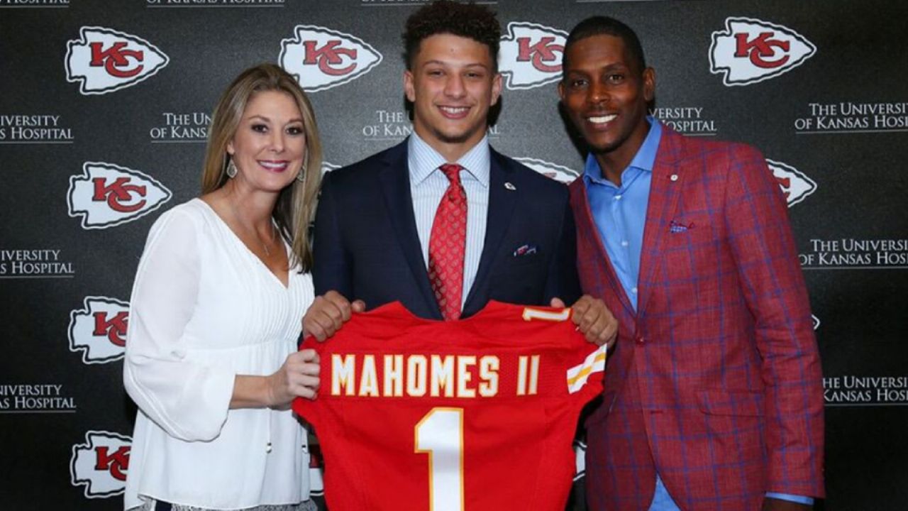Tragedia para quarterback de los Kansas City Chiefs: Papá de Patrick Mahomes pasaría 10 años en prisión