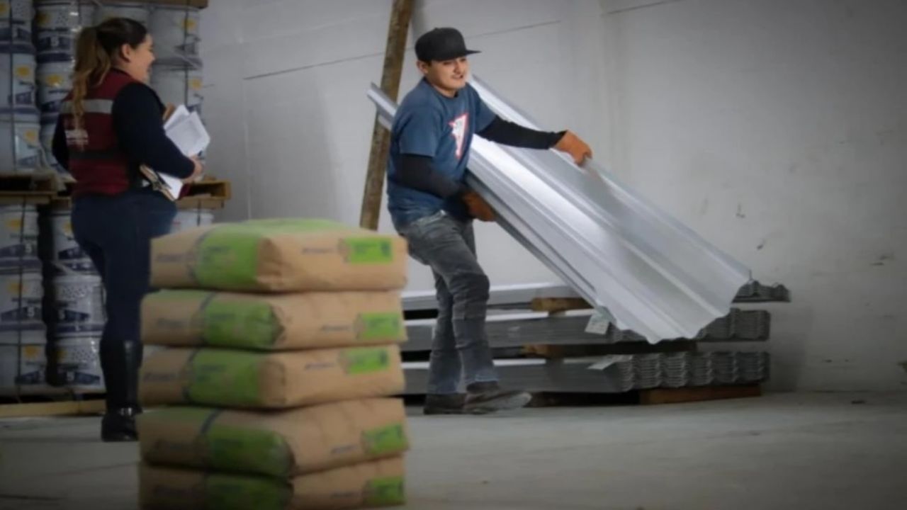 Coves entrega materiales para el mejoramiento de viviendas en 30 municipios de Sonora