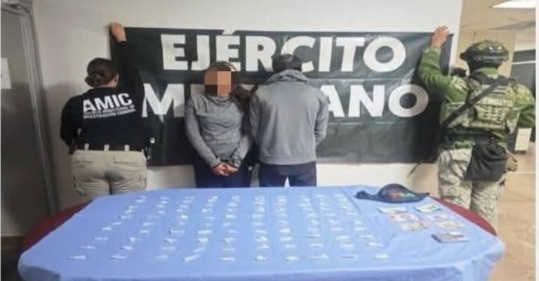 Capturan a madre e hijo durante cateo en Ciudad Obregón, Sonora.