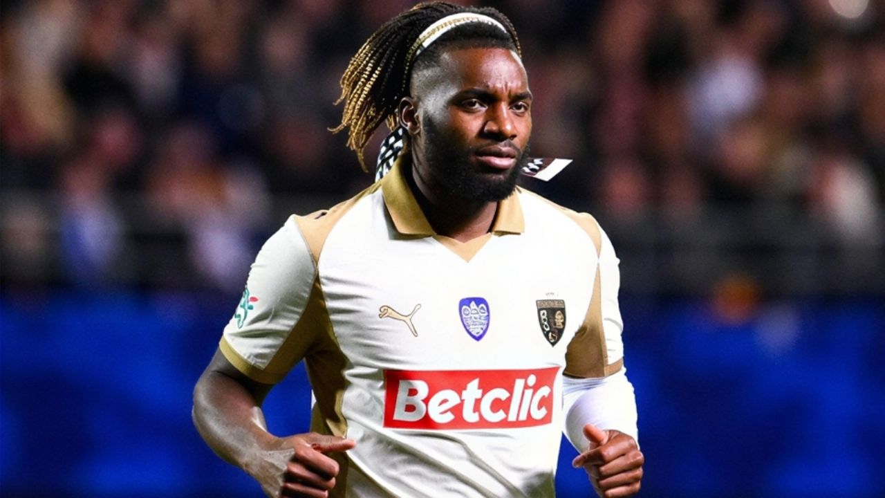 Allan Saint-Maximin debuta con su nuevo equipo luego de ‘abandonar’ a las Águilas del América