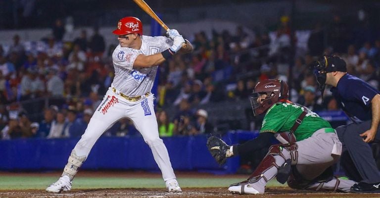 Amador también respondió a la ofensiva