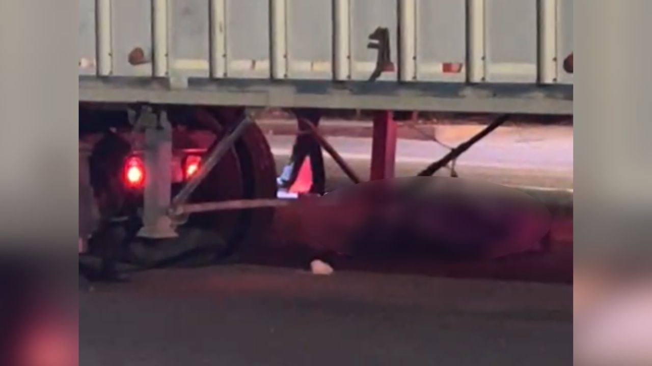 Accidente cerca de Hermosillo: Motociclista muere tras chocar con tráiler en San Pedro El Saucito