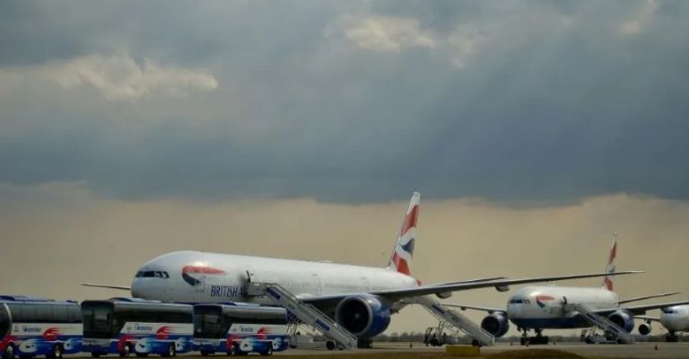 No solo Cubana de Aviación sino todas las aerolíneas que viajan a la isla se ven afectadas por el anuncio.