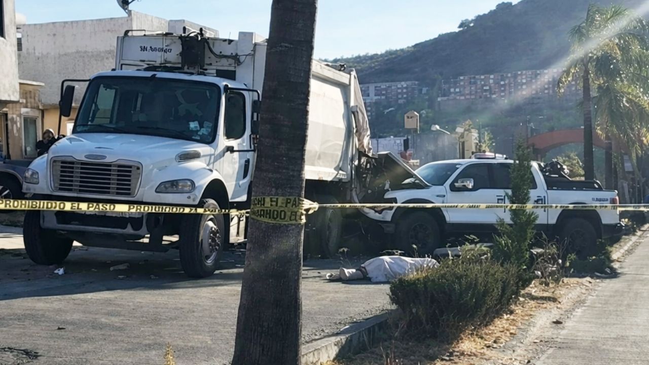 Fatal accidente vehicular: Ebrio sujeto atropella a mujer y a recolector de basura en Puebla