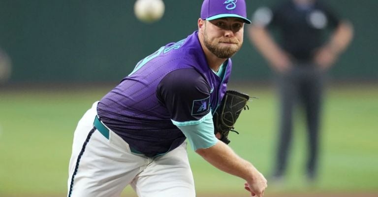 Burnes se mostró feliz con el progreso de su lesión