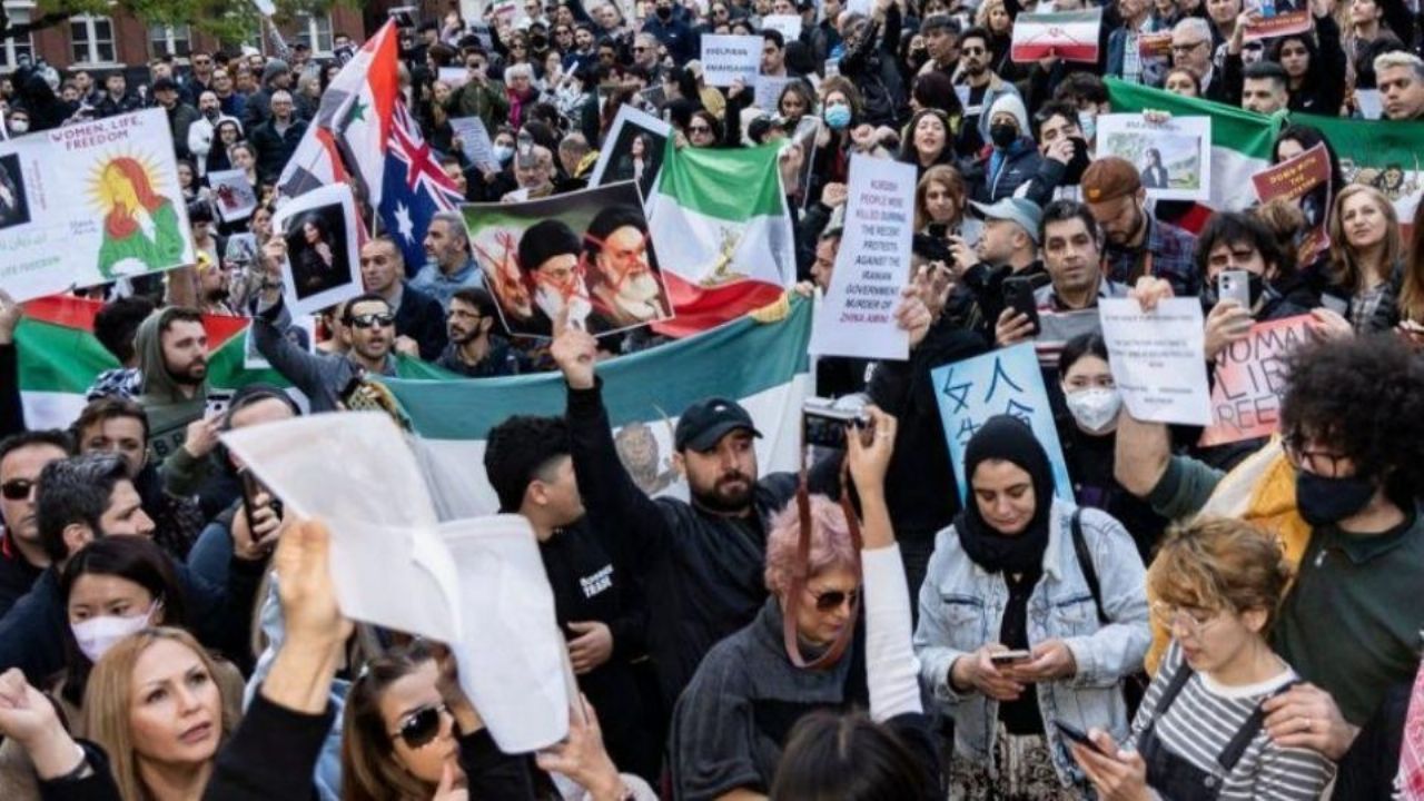 Trump anuncia envío del portaaviones USS Gerald R. Ford a Medio Oriente para reforzar la presencia militar