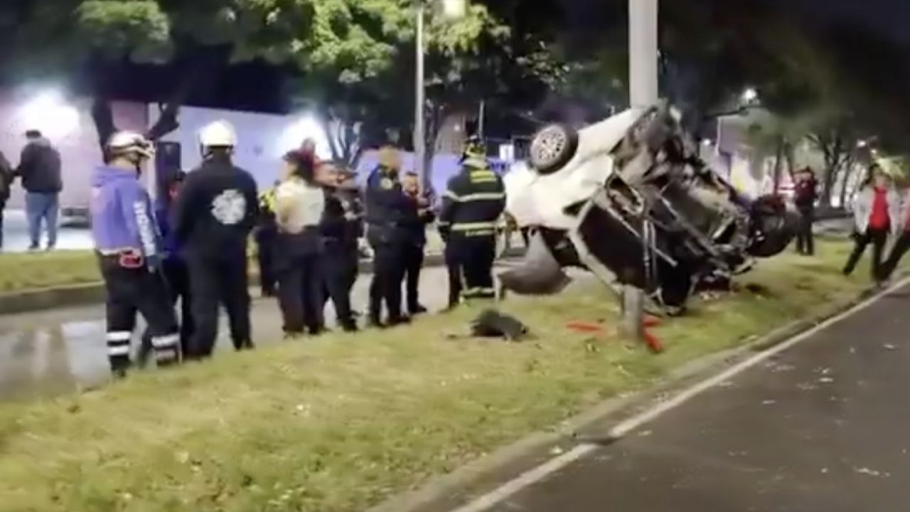 Muere conductor tras FATAL accidente en Tlalpan; hallan latas de cerveza en el auto