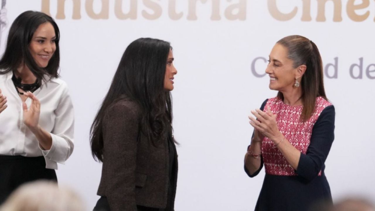 Salma Hayek a Claudia Sheinbaum por incentivos al cine mexicano: “No teníamos a esta presidenta”