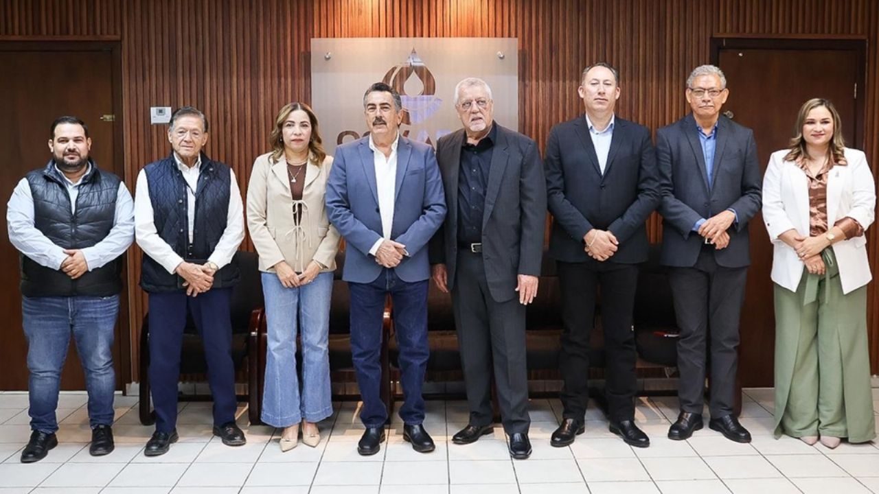 Toma protesta Javier Lamarque a nuevos titulares de Oomapas y otras dependencias municipales