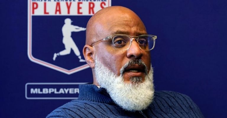 Clark lleva varios años al frente del sindicato