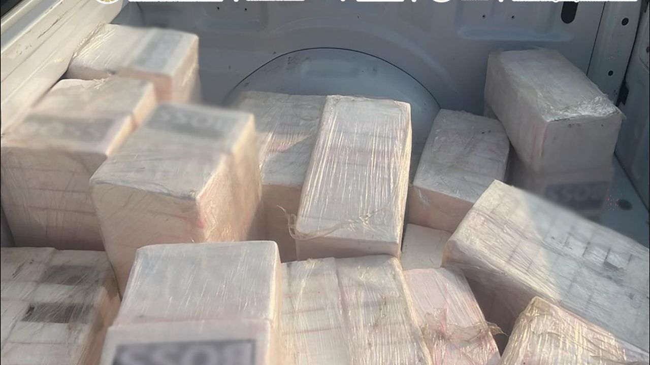 Harfuch confirma golpe al narco en Oaxaca: Interceptan aeronave con más de media tonelada de cocaína