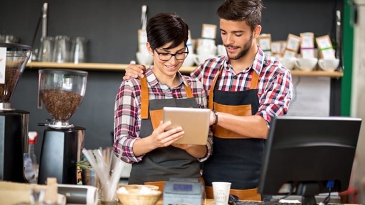 Punto de venta para cafeterías: Cómo gestionar la rapidez y el inventario en barras de café