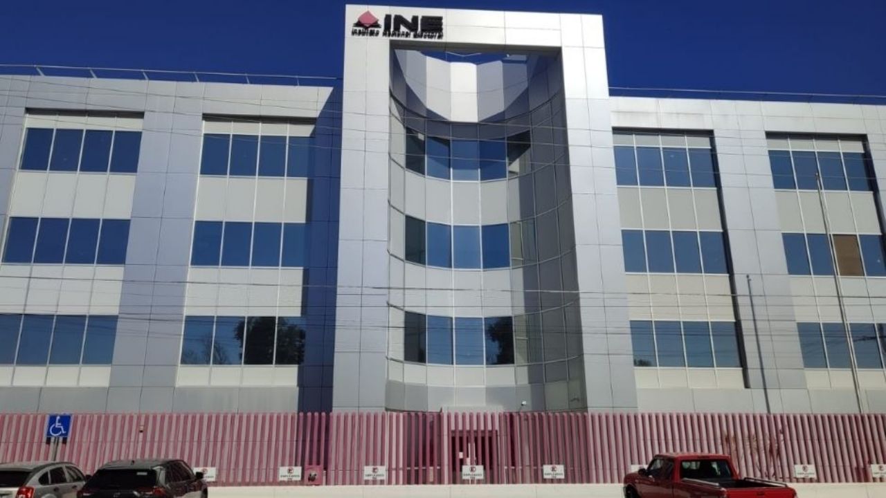 INE en Sonora comienza implementación de elementos táctiles en credenciales de elector