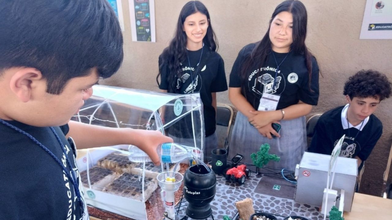 Invita la SEC Sonora a participar en la Quinta Competencia Estatal de Robótica