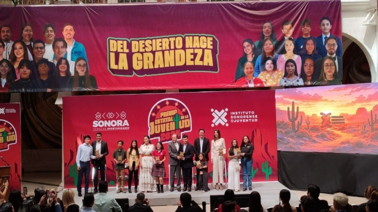 Alfonso Durazo entrega el Premio Estatal de la Juventud 2025 en Sonora; resalta incremento a 200 mil pesos