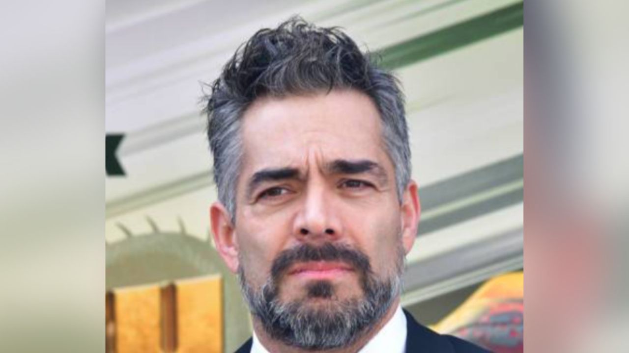 Omar Chaparro responde con sarcasmo a usuarios que atacan su actuación en ‘La celda de los milagros’
