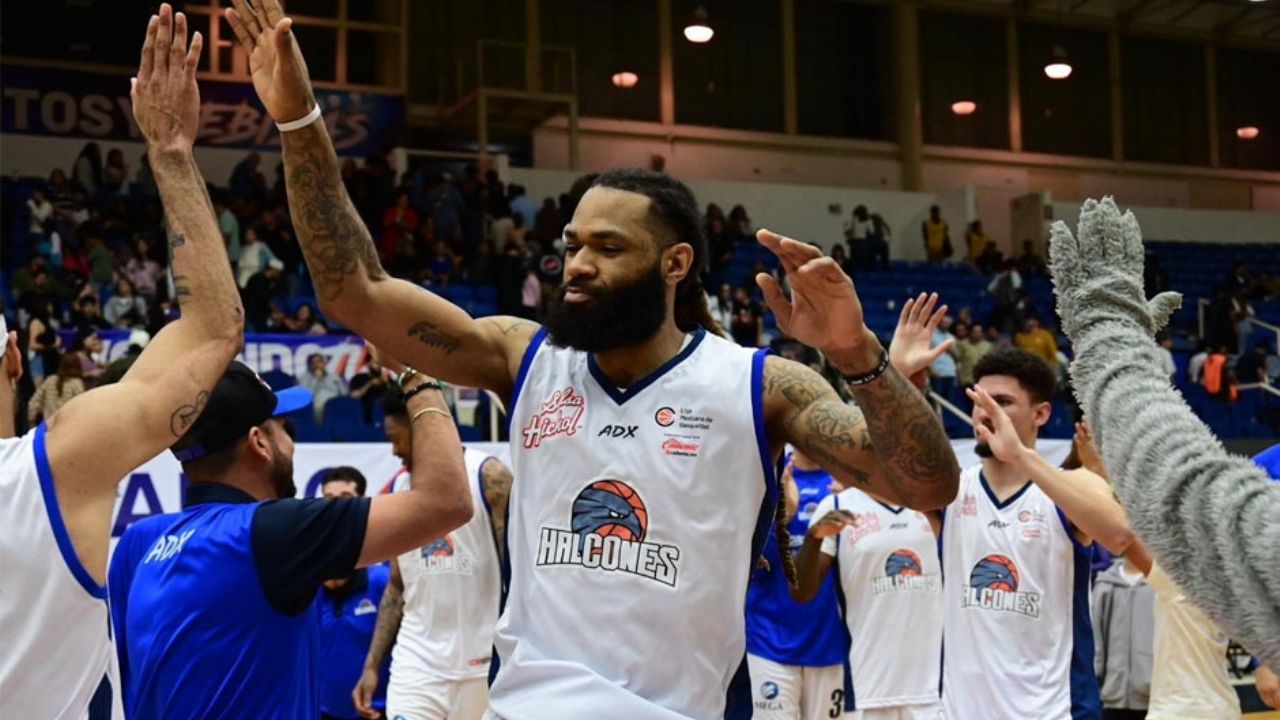 Los Halcones de Obregón mantienen el vuelo y pegan primero ante los Toros de la Laguna