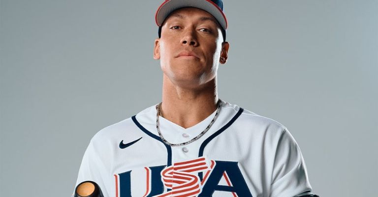 Judge no oculta su orgullo por defender estos colores