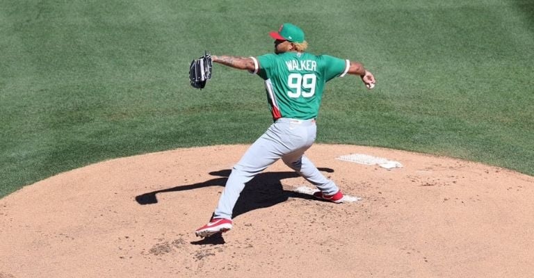 Walker abrió el juego por México