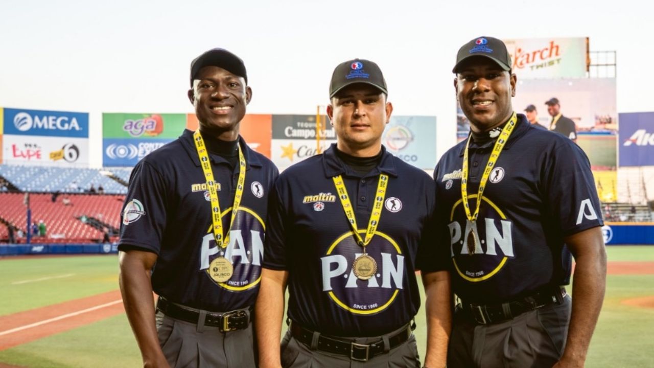 Cuatro ampayers con experiencia en la Serie del Caribe estarán en el Clásico Mundial: Hay un mexicano