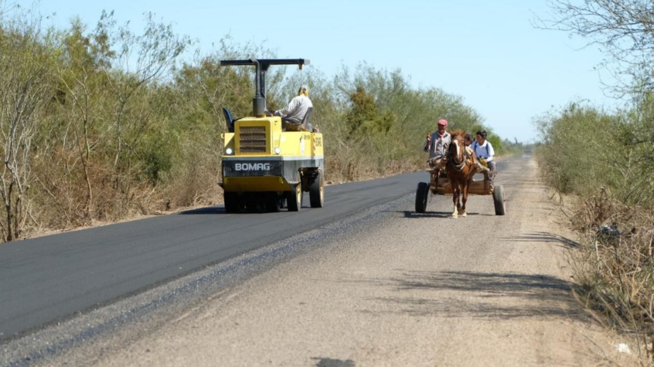 Carretera rumbo a Huatabampito recibe una ‘manita de gato’ previo a la Semana Santa