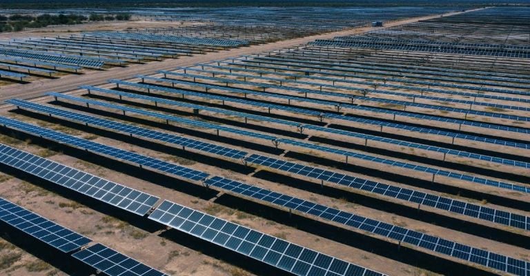 Energía solar financia subsidio