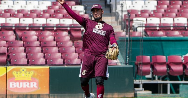 Ríos es un excelente bateador, además de buen defensivo