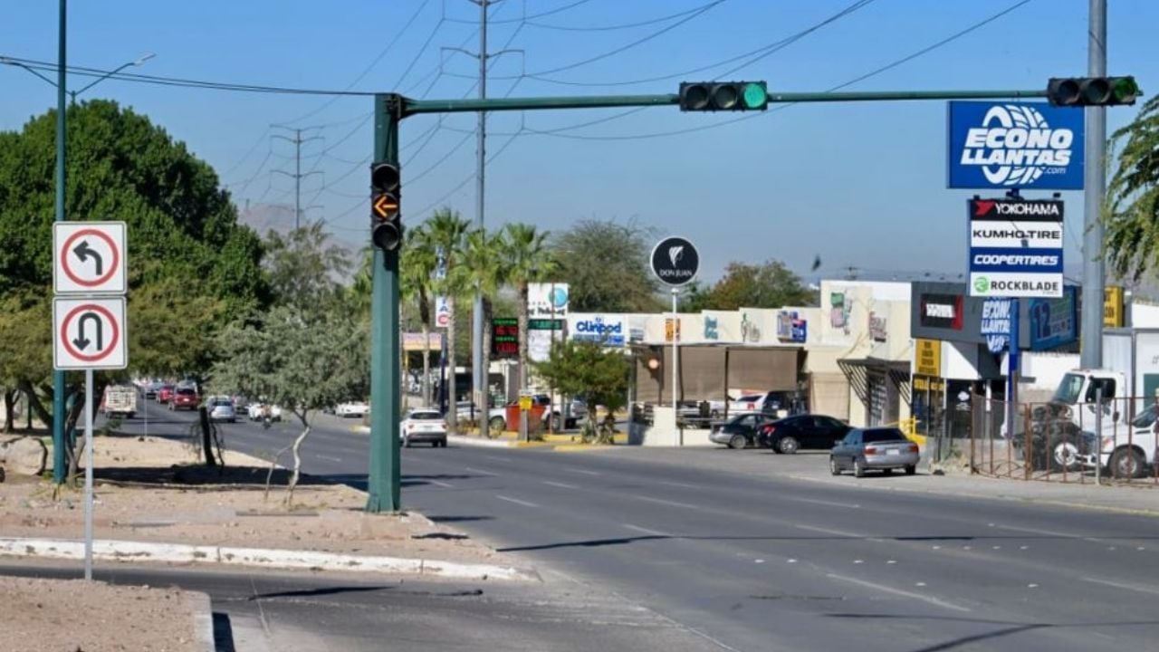 Ayuntamiento de Hermosillo instala semáforo peatonal en crucero de Yáñez y Progreso