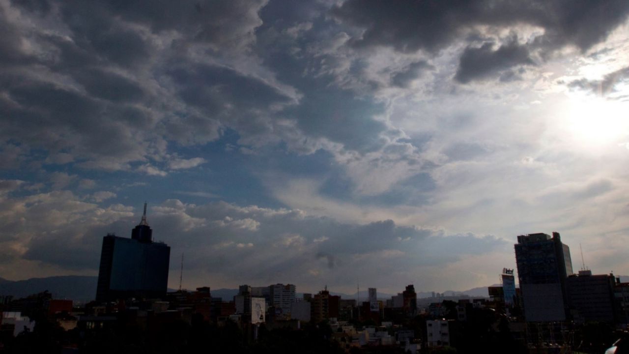 Clima CDMX HOY 10 de marzo de 2026: Prevén calor de 25°C y radiación UV extrema