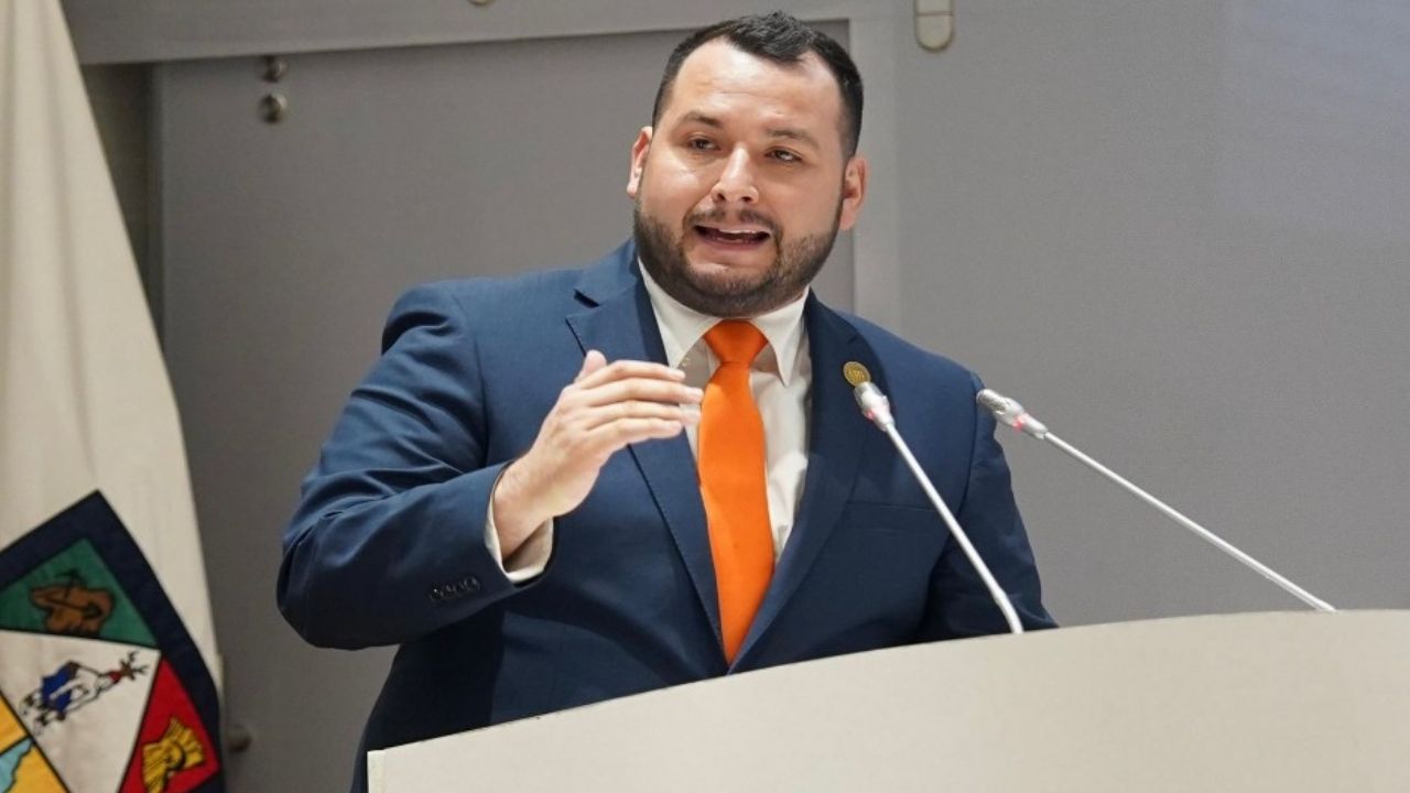 Propone el diputado de MC, Manuel Scott, prohibir los plásticos de un solo uso en Sonora