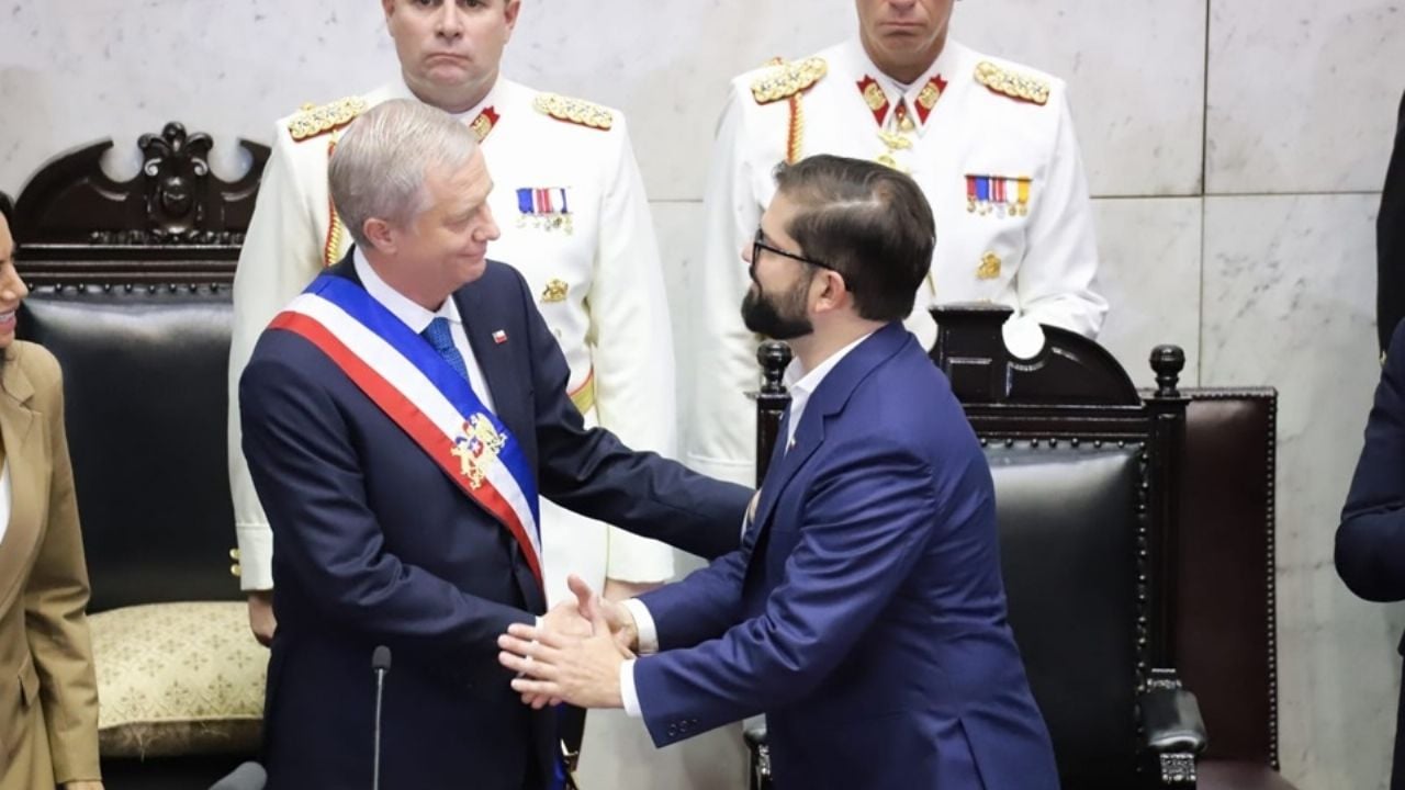 Con promesas en migración y economía, toma posesión de la presidencia en Chile José Antonio Kast
