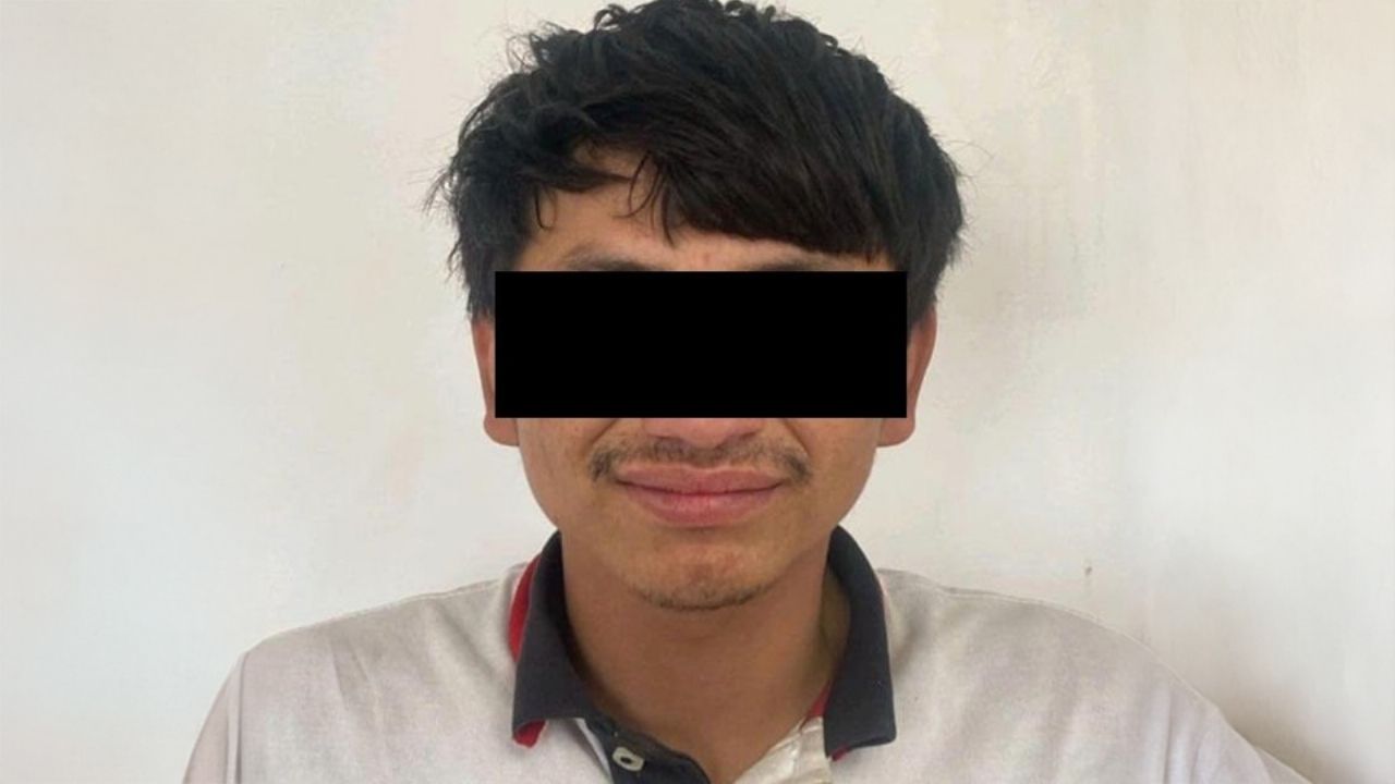 Uriel Abdiel fue sorprendido en Sonora con 12 envoltorios de droga y cuchillo de 31 centímetros