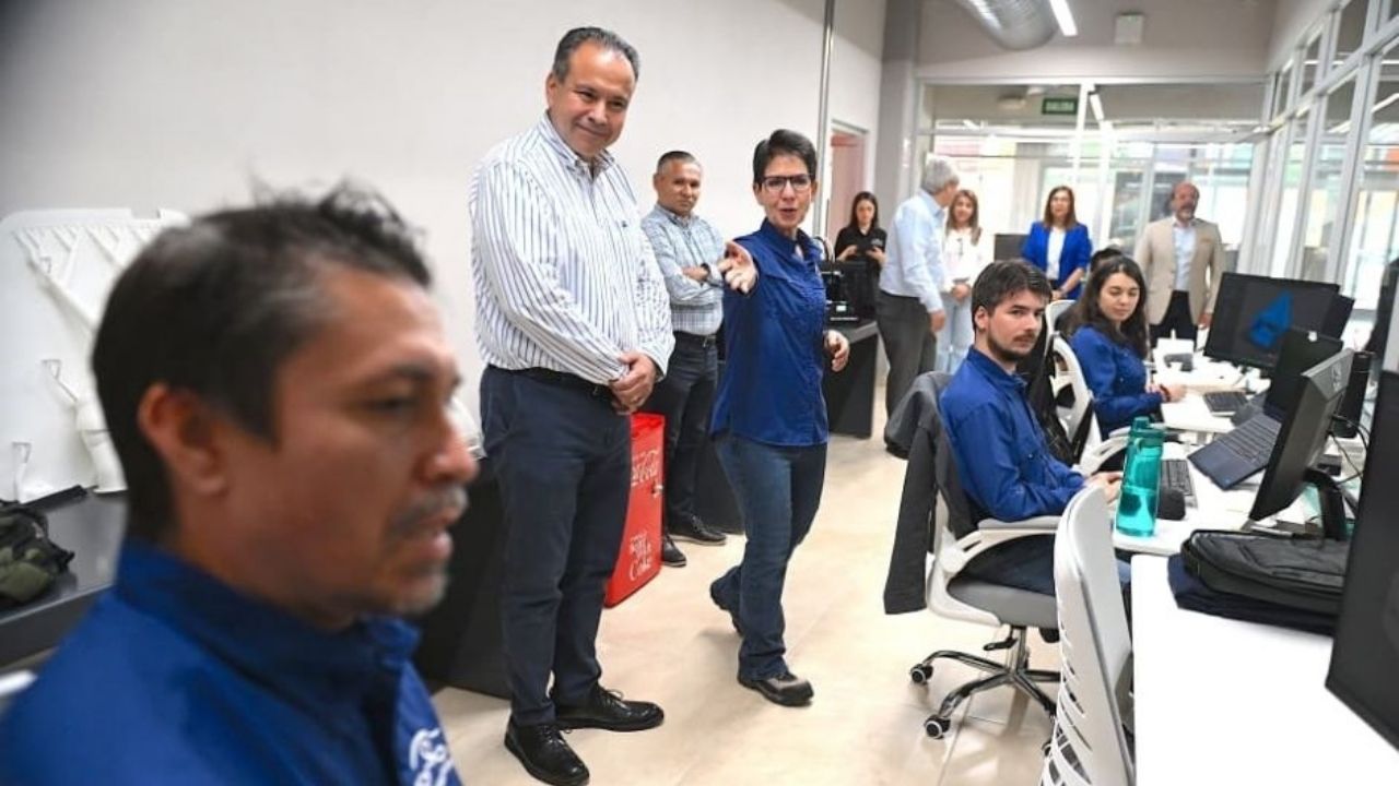 Alcalde Antonio Astiazarán aplaude creación de prototipo de vehículo eléctrico