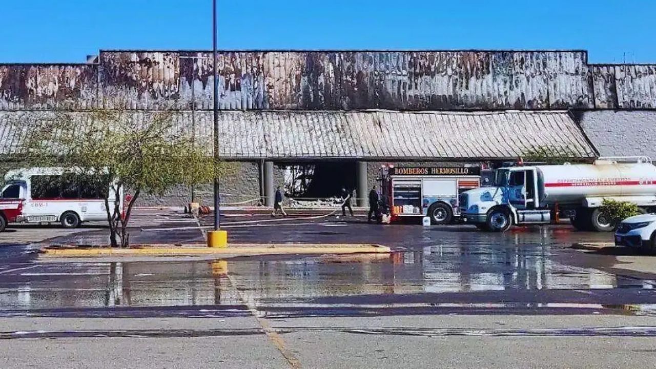 Fiscalía hará entrega de Sam’s Club en Hermosillo tras incendio; confirma peligro de colapso