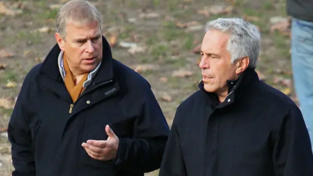 Filtran nueva FOTO de Andrew Mountbatten-Windsor junto a Jeffrey Epstein y poderoso político