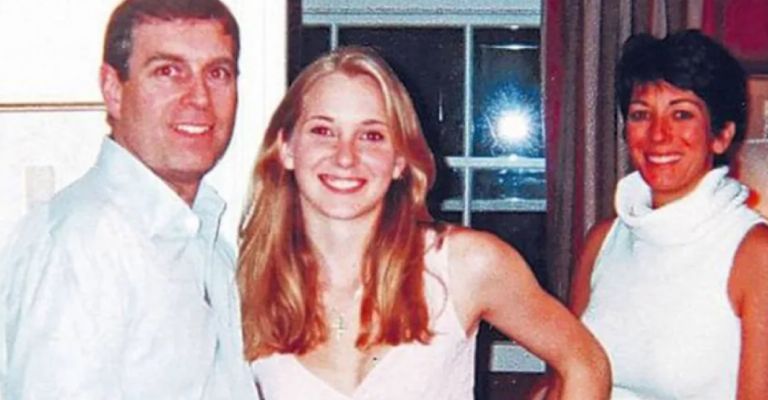 Andrew Mountbatten Windsor aparece en nueva foto con Jeffrey Epstein y político británico